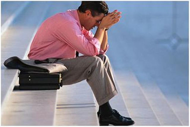 男人雄性激素偏低,身体可能会出现"1大1松1慢",别忽视了