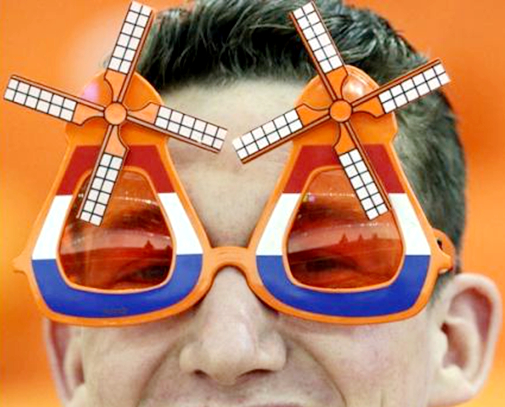 4款奇葩眼镜:图一是小朋友最爱,最后一个密恐患者慎点!