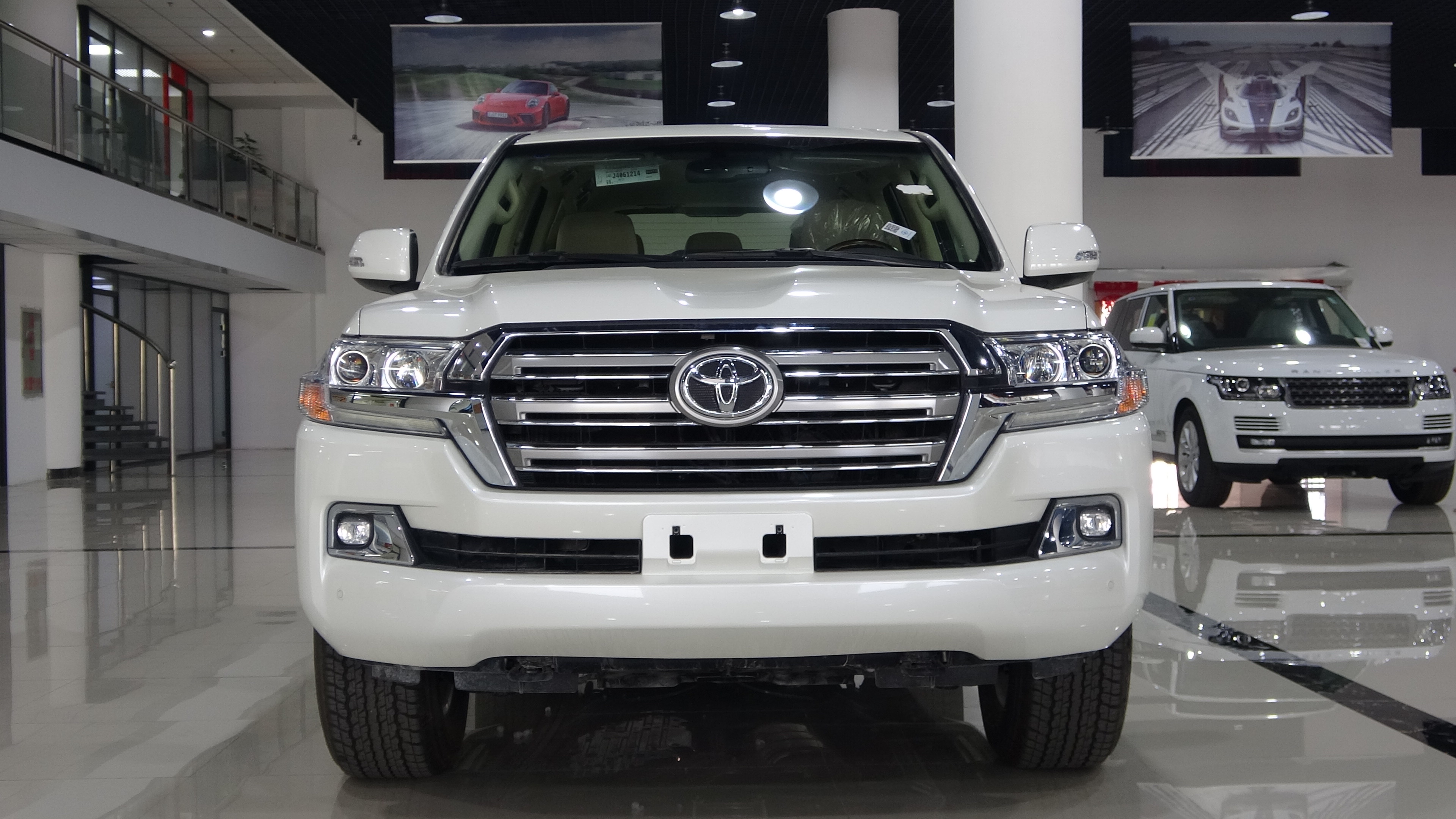 18款丰田酷路泽5700 exr现车实拍 看看你想给它加装哪些内容