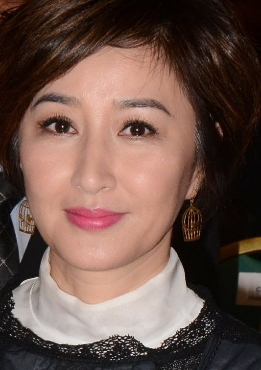 54岁关咏荷 也老了,年轻时候的倾国倾城伴随岁月流逝不返!