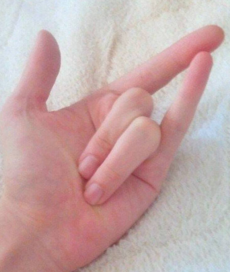 手指花样玩法,你能做到几种?网友:手指短的人太难了!