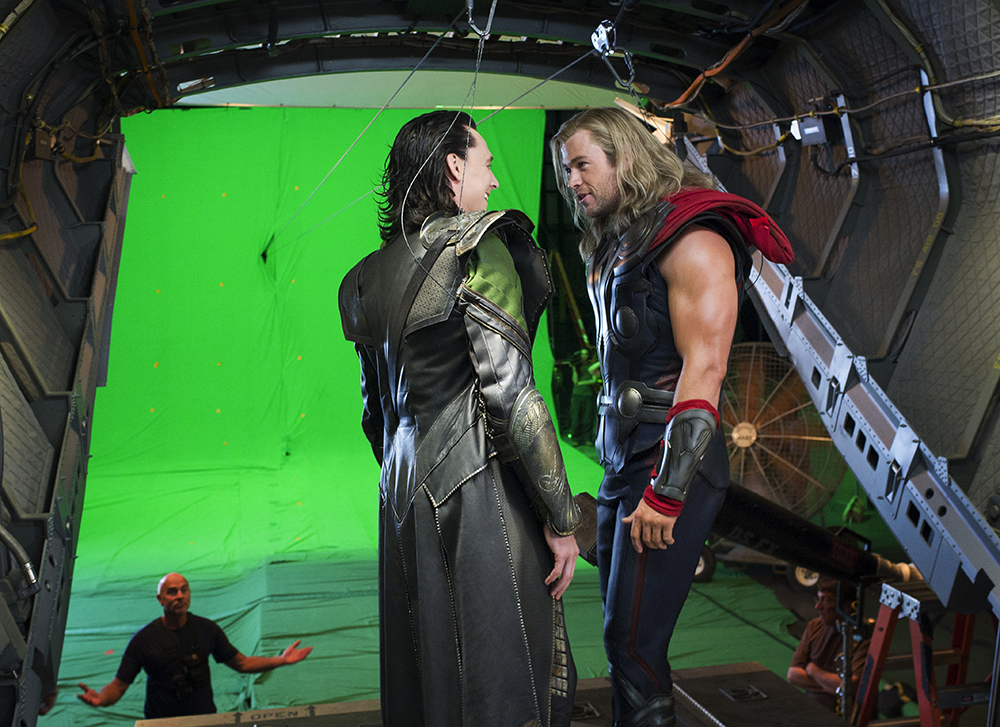 雷神洛基4次深情对视,图1好甜呀,图4按头小分队控制不住了