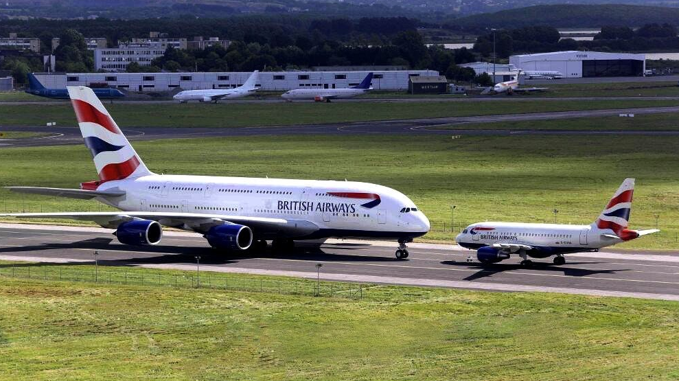 空中客车最大的a380对比最小的a318,小小的a318好萌!