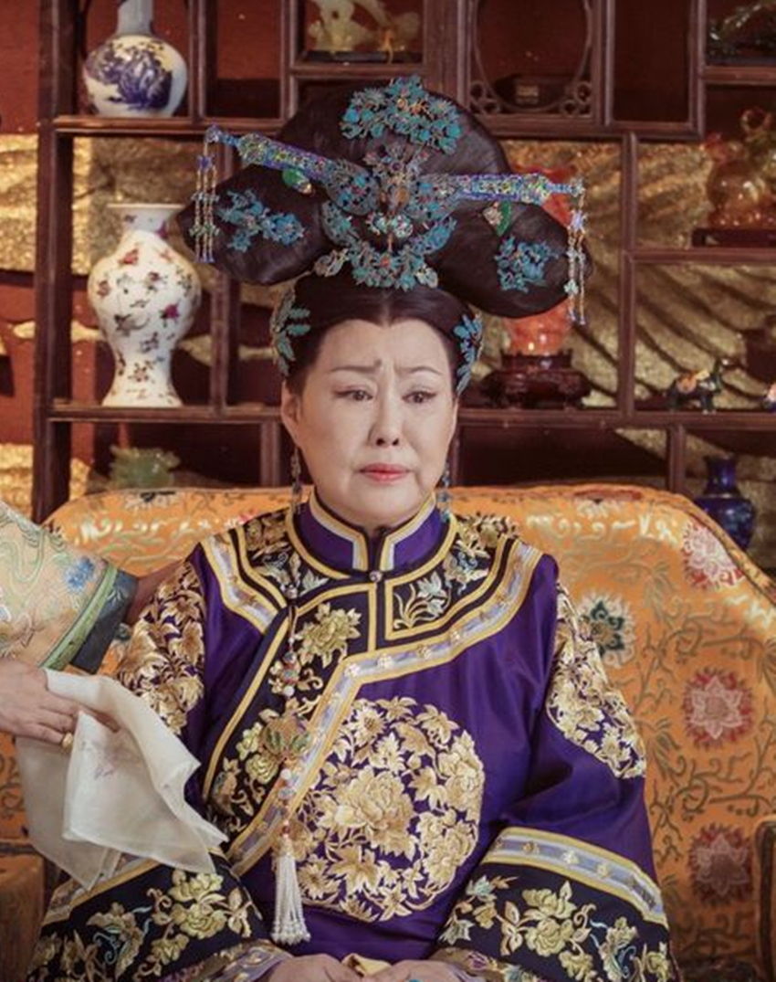 三,孙俪,孙俪饰演的甄嬛最后坐上了太后的位置,孙俪把这个角色诠释得