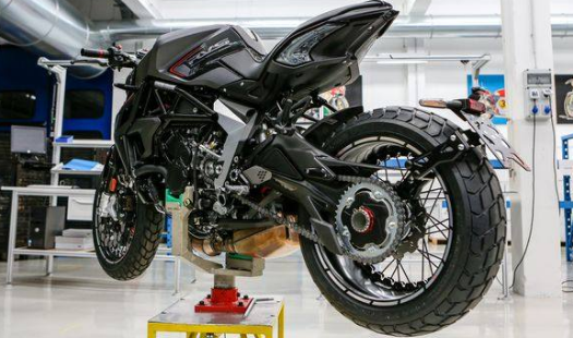 全球限量100辆,奥古斯塔rvs 1已经量产,价值36万的手工摩托车!