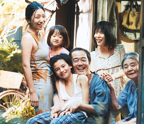 女演员边哺乳边拍戏,还找借口瞒剧组,网友:电影里身材变化大