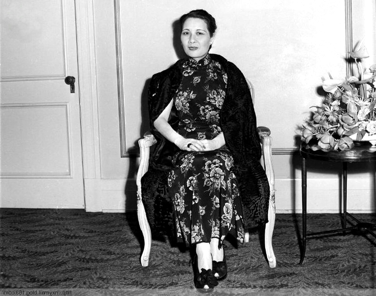一组上海滩老照片告诉你,宋美龄穿旗袍有多美?
