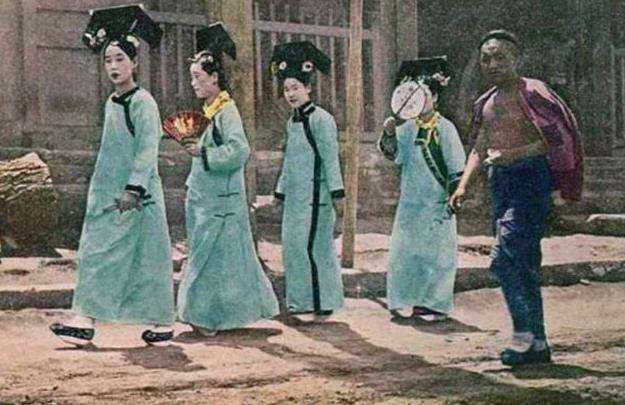 摄影世界里的老照片,图1的清朝宫女,最后一张倾国倾城!