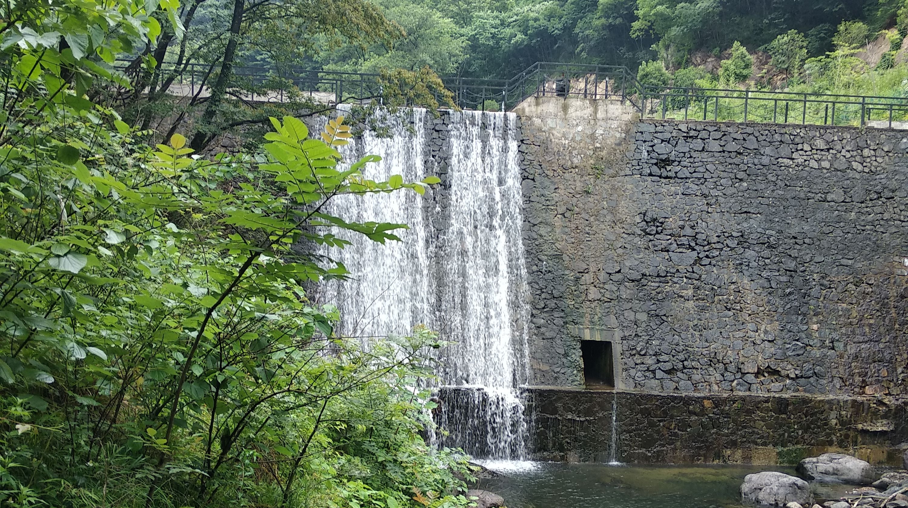 信阳商城西河景区,有没有一起的