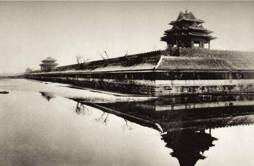 镜头下清朝罕见老照片:图2女子十分秀美,最后一图宫廷宏伟异常