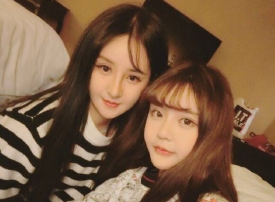 韩安冉李幼恩开撕再升级,昔日姐妹情深,现在互爆烂料