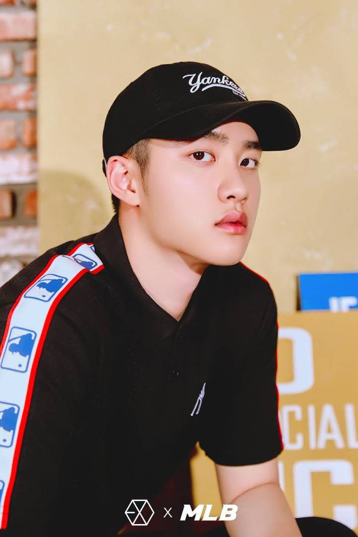 吴世勋,朴灿烈,都暻秀一身运动服非常帅气,哪款帅哥是你的最爱