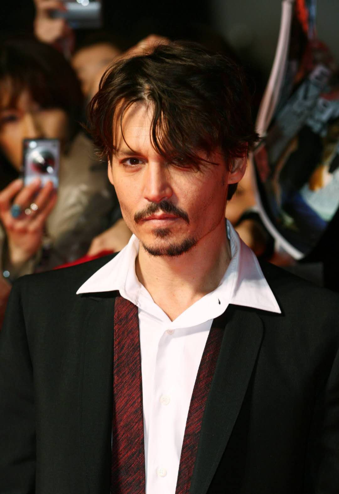 我的欧美电影启蒙男神约翰尼·德普,恳求你留下桀骜不驯的胡子!