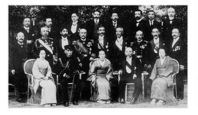 伊藤博文,如此差劲的男人,他的妻子还不停地忍让