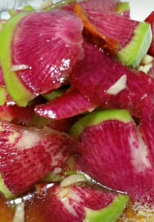 炝拌心里美萝卜,开胃又爽口