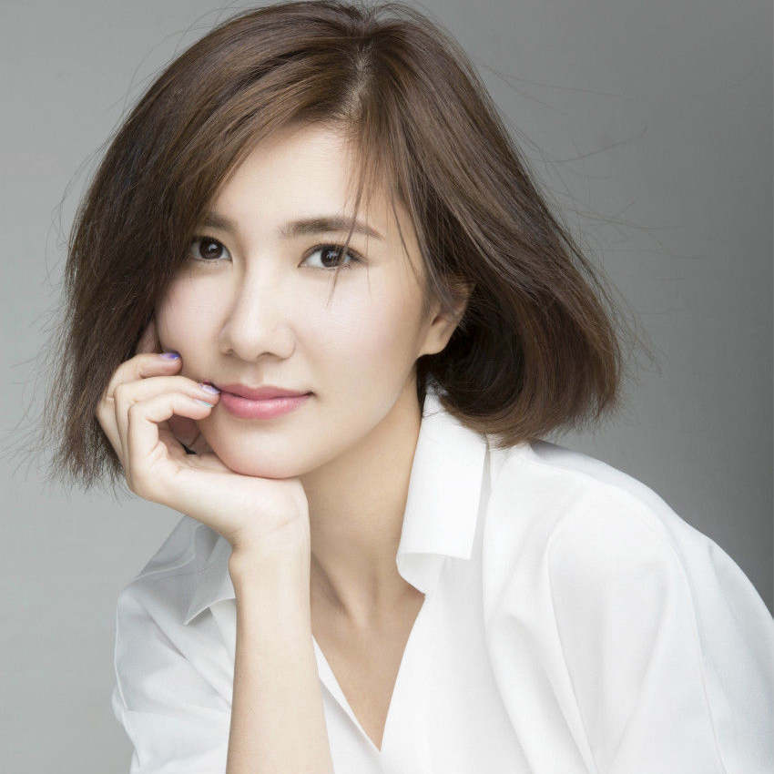 她搭档朱亚文拍戏红了,害印小天身败名裂,后嫁大导演身价上亿