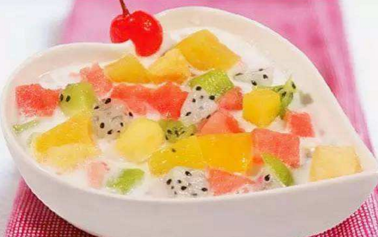 椰奶水果捞中的椰奶原来是这样来的,难怪以前一直做不出来!