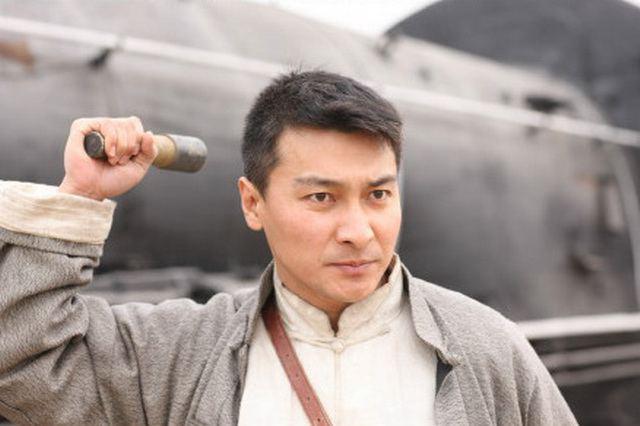 盘点那些被"抗日神剧"毁了的6大演员,终日沉迷抗日无法自拔