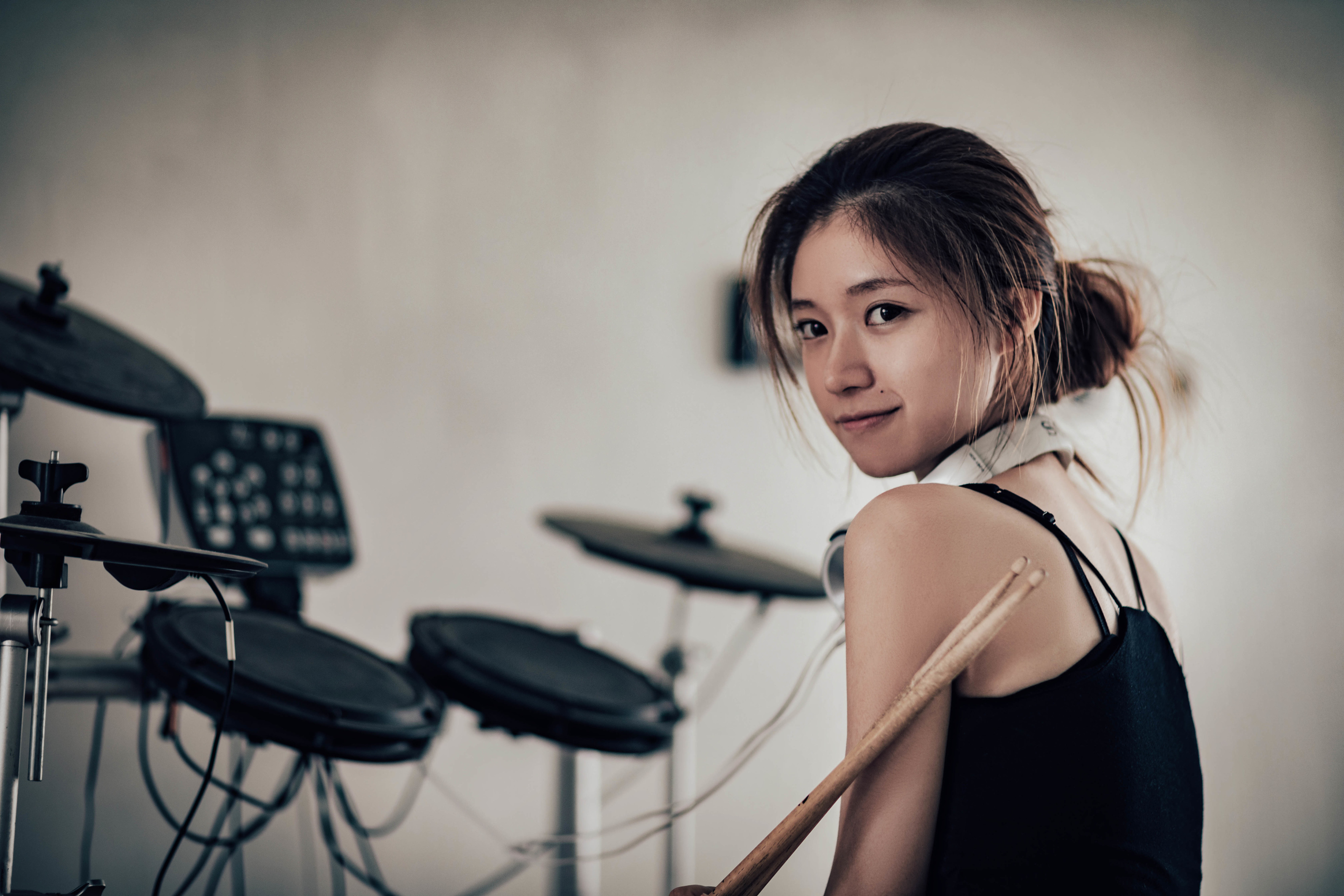 艺术摄影:反正人山人海,不如边走边爱!