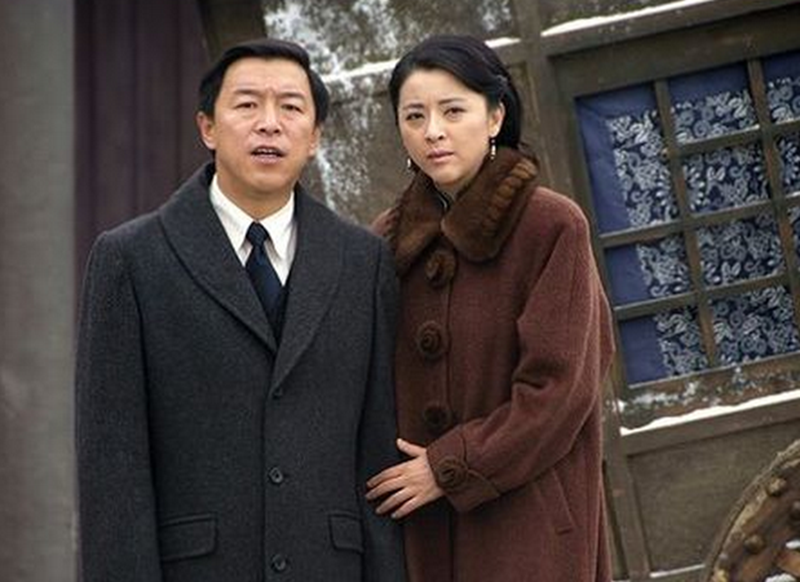 第1名,黄小蕾,与黄渤合作的《青岛往事》,黄小蕾饰演小嫚,美丽善良