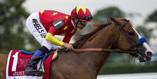 中国赛马夺得美国三冠王