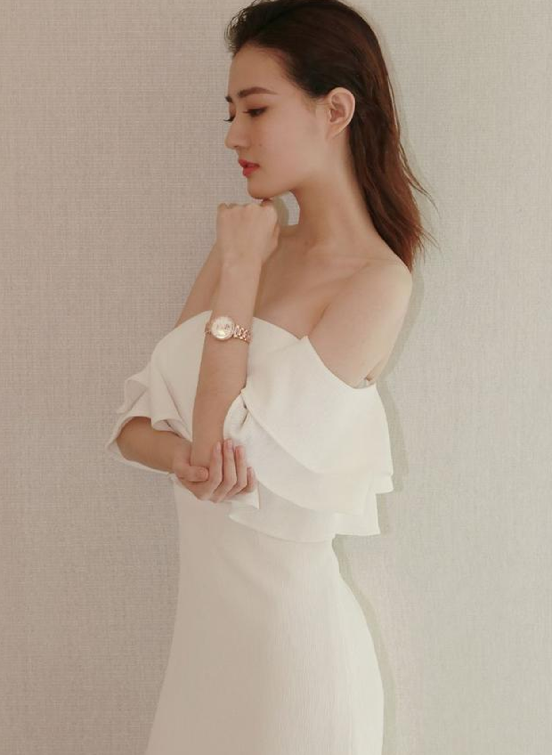 姹紫嫣红,倚姣作媚——徐璐