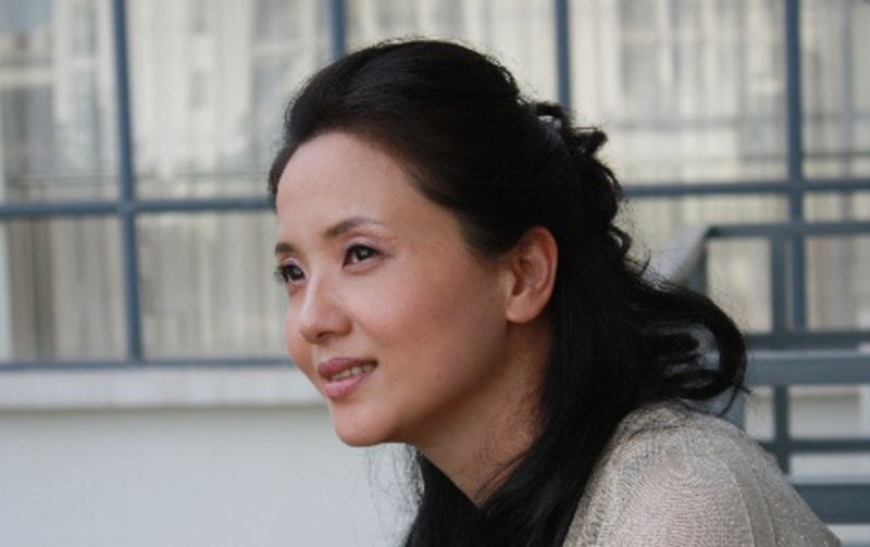 陶慧敏,女,1966年出生于浙江瑞安,毕业于浙江艺术学校,南京军区政治部