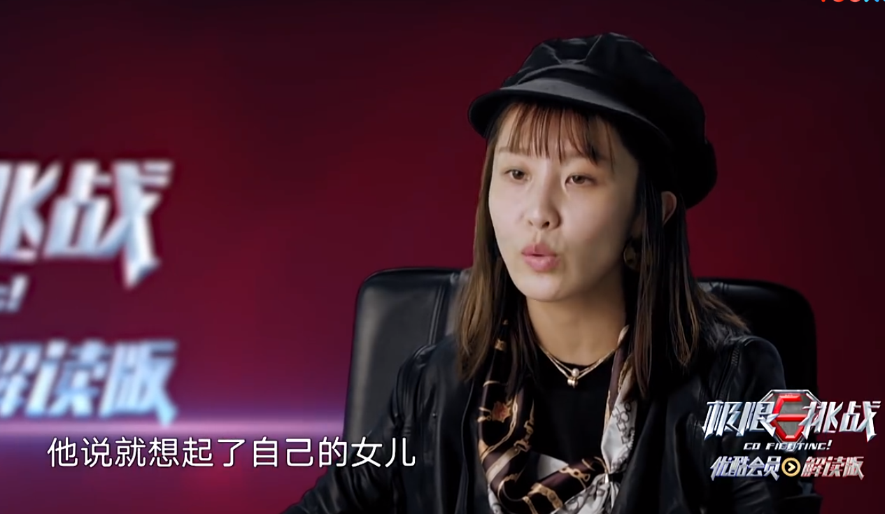 黄渤为何对女孩侯媛丽这么好,跟随导演一番话说出了原因,太暖心