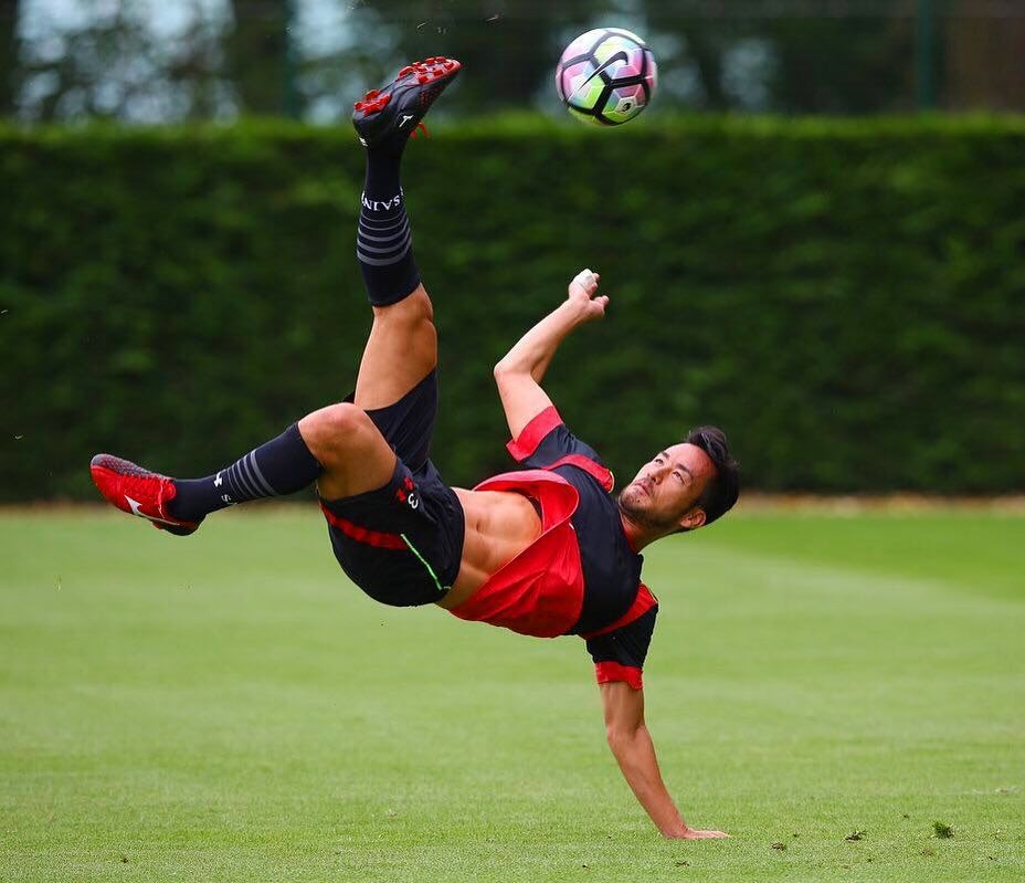 超man!世足赛日本队189cm鲜肉倒挂金钩秀六块肌令人沉船