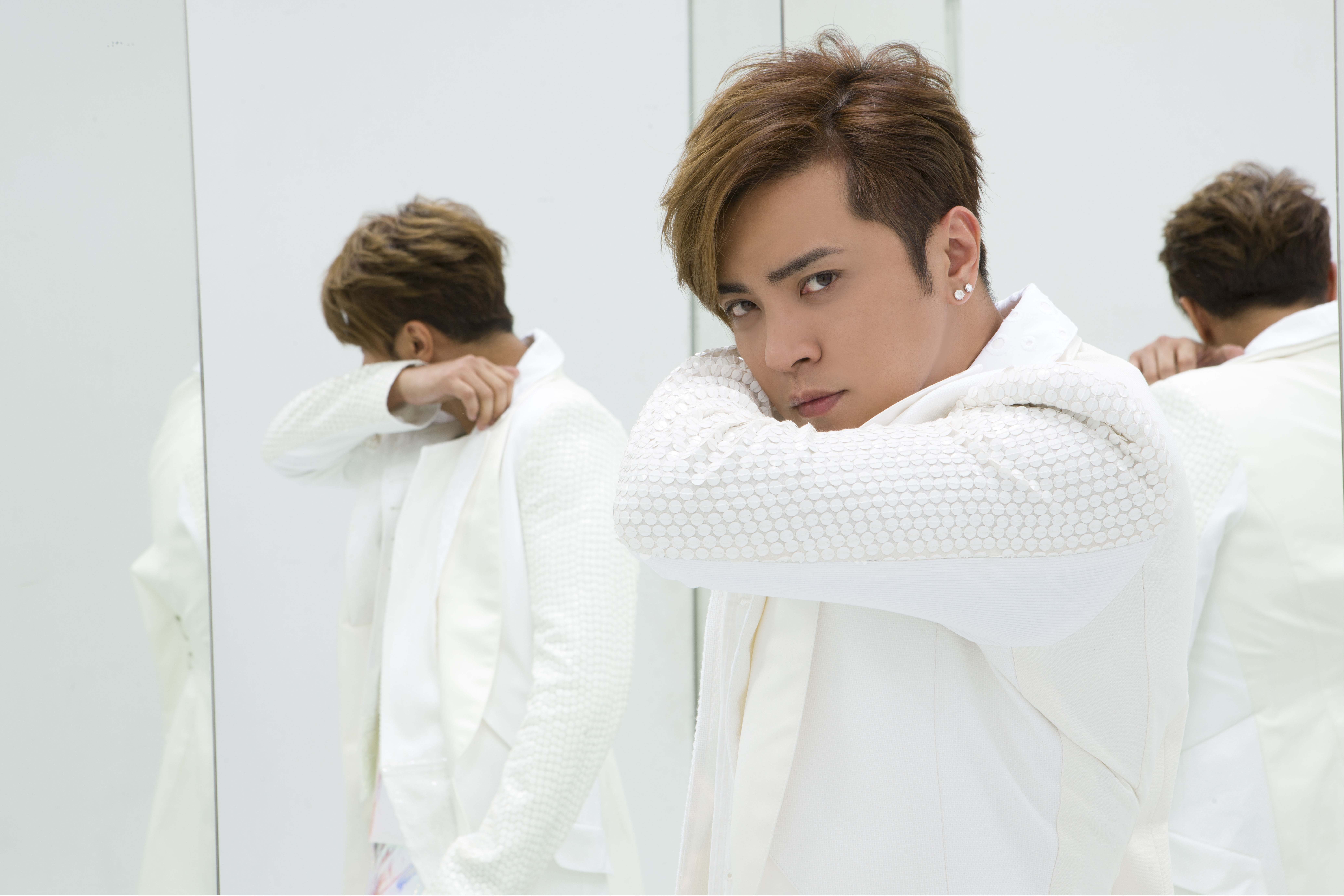 罗志祥这些年竟默默打造了一个超级男团,网友:就是不一样!