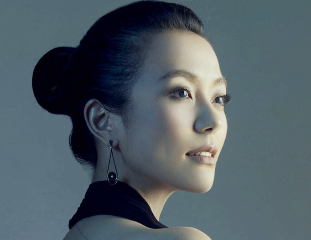 杨乐乐的6张时尚写真照:最喜欢图三,图五才让汪涵动心!