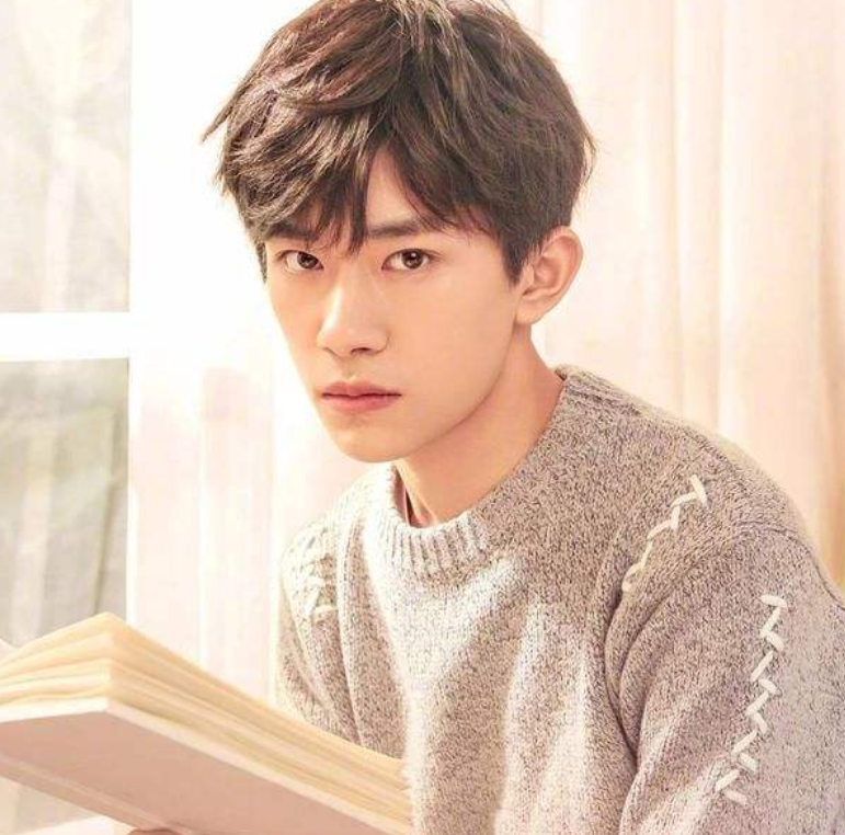 5位00年出生的明星,易烊千玺上榜,最后一位你一定不认识!