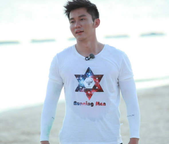 鹿晗住豪宅,王祖蓝住别墅,李晨住四合院,跑男唯有他租房子住!