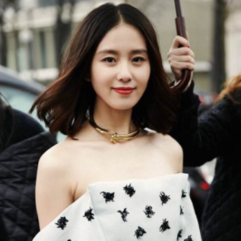 "男阔金,女阔银,阔头姑娘难得寻"有此面相的女人既招财又旺夫