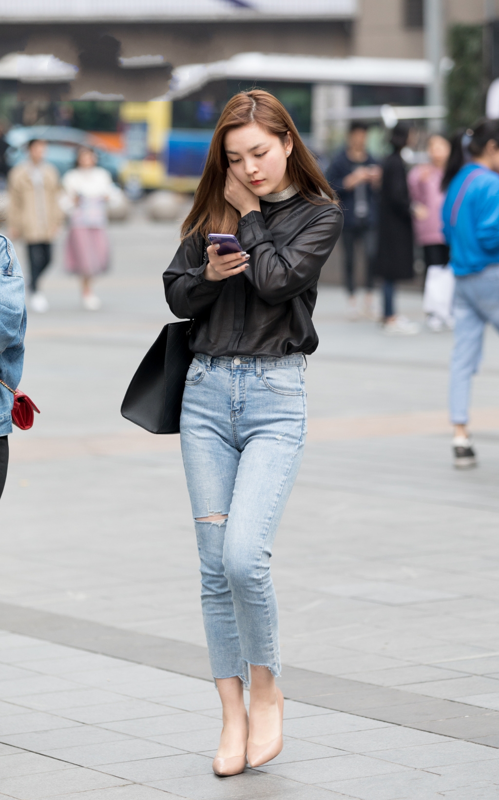 街拍:图2女人的魅力,散发着夏日清新的气息