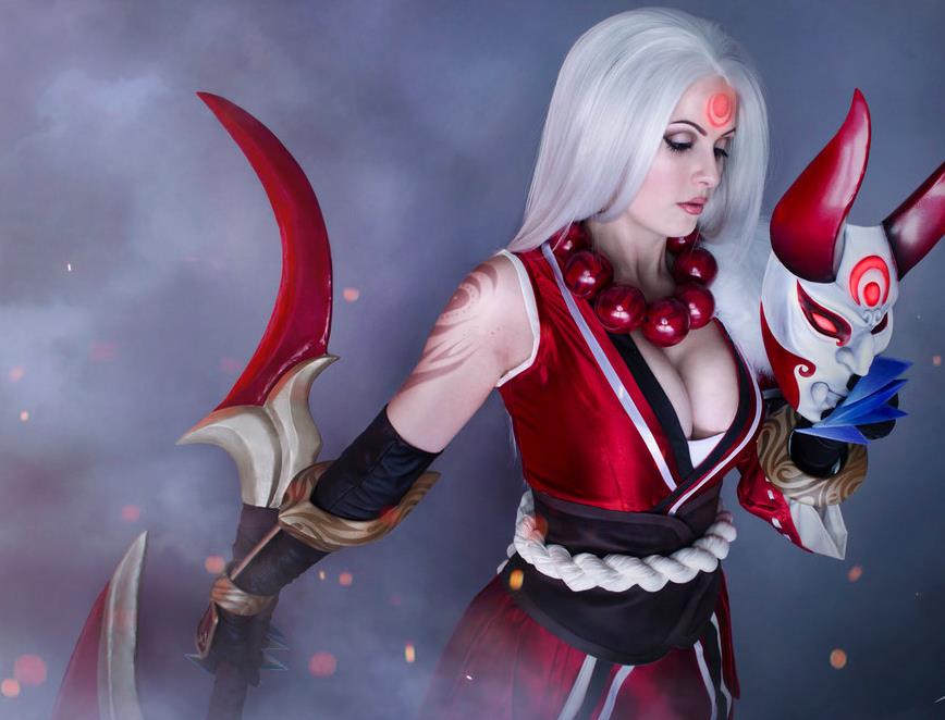 《英雄联盟》亚索cosplay,牛仔很酷!大爱女生版的腥红之月