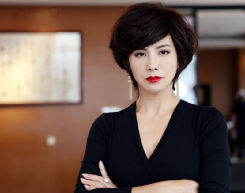 其中就有聂风,在剧中扮演聂风的演员名字叫做赵文卓,赵文卓,1972年生