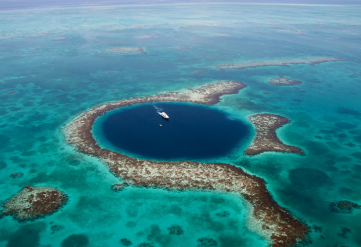 盘点:海洋中最深的5个地方,尤其最后一种,深度超过36000英尺!