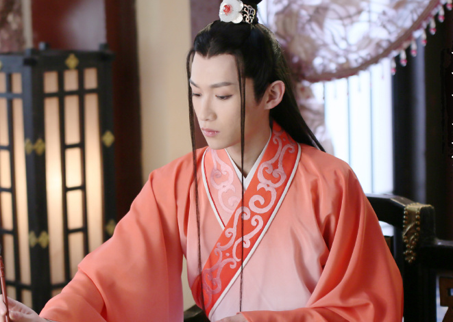 刺客列传,慕容离的帅照,穿红衣的查杰简直帅翻了