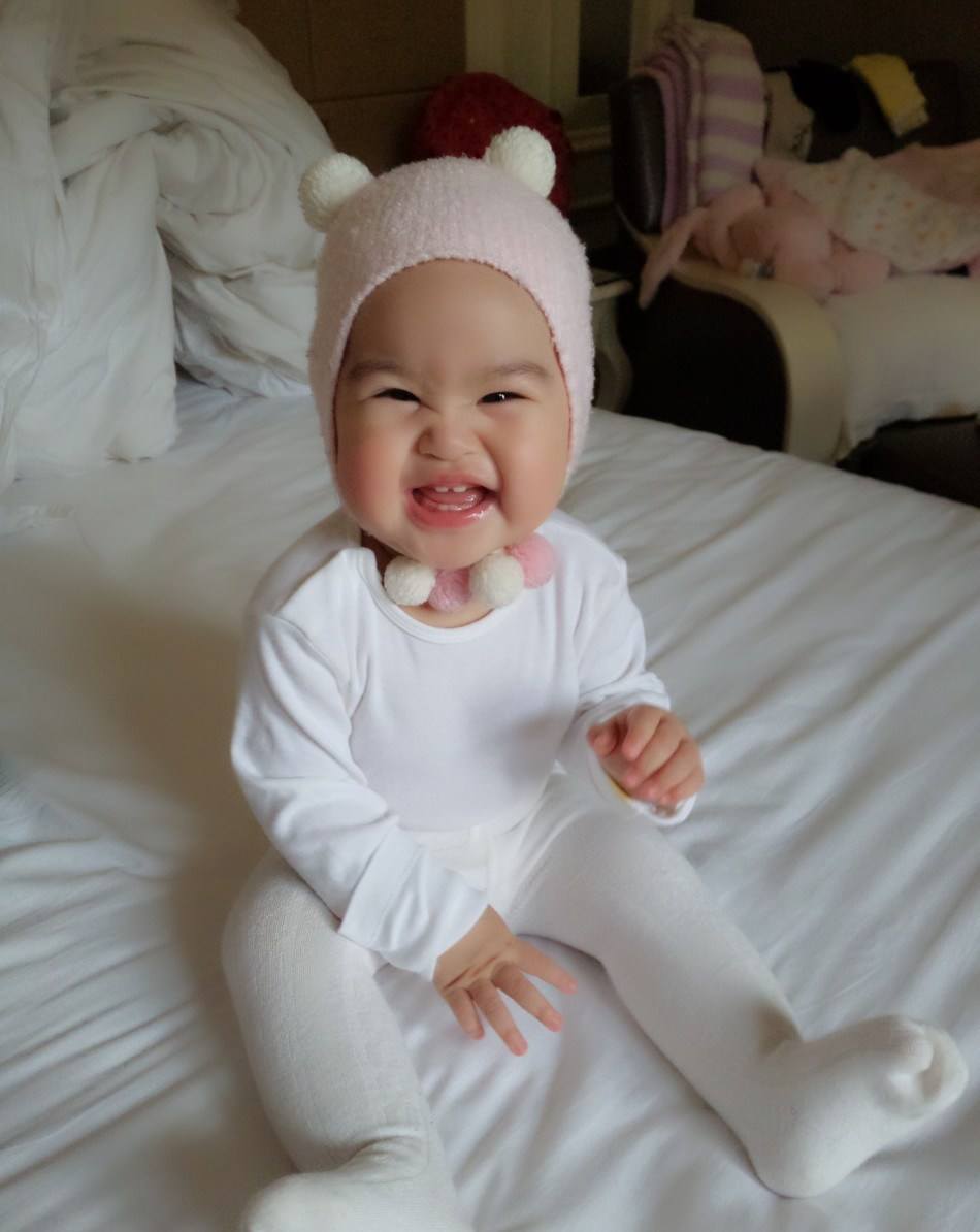 包文婧的女儿包可艾,因为长着"饺子脸",小名也叫饺子.