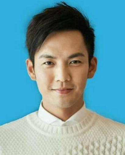 男明星的证件照,释小龙像"杀马特",最后一个简直帅呆了!