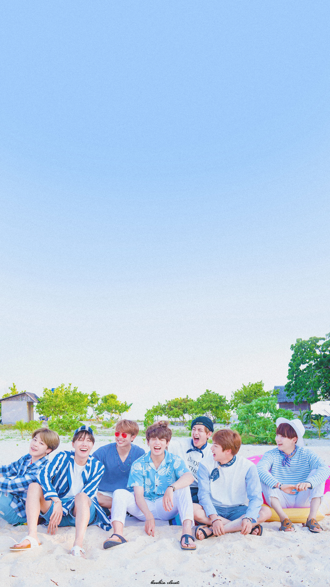 一组防弹少年团超可爱的海边壁纸,少年感满满的小可爱们!