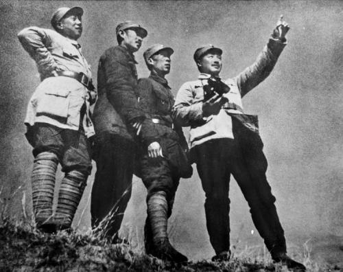 长征时期红三军参谋长是谁?