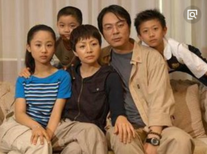 宋丹丹到底瞒着我们还有多少身份?网友:我只知道她是个演员!