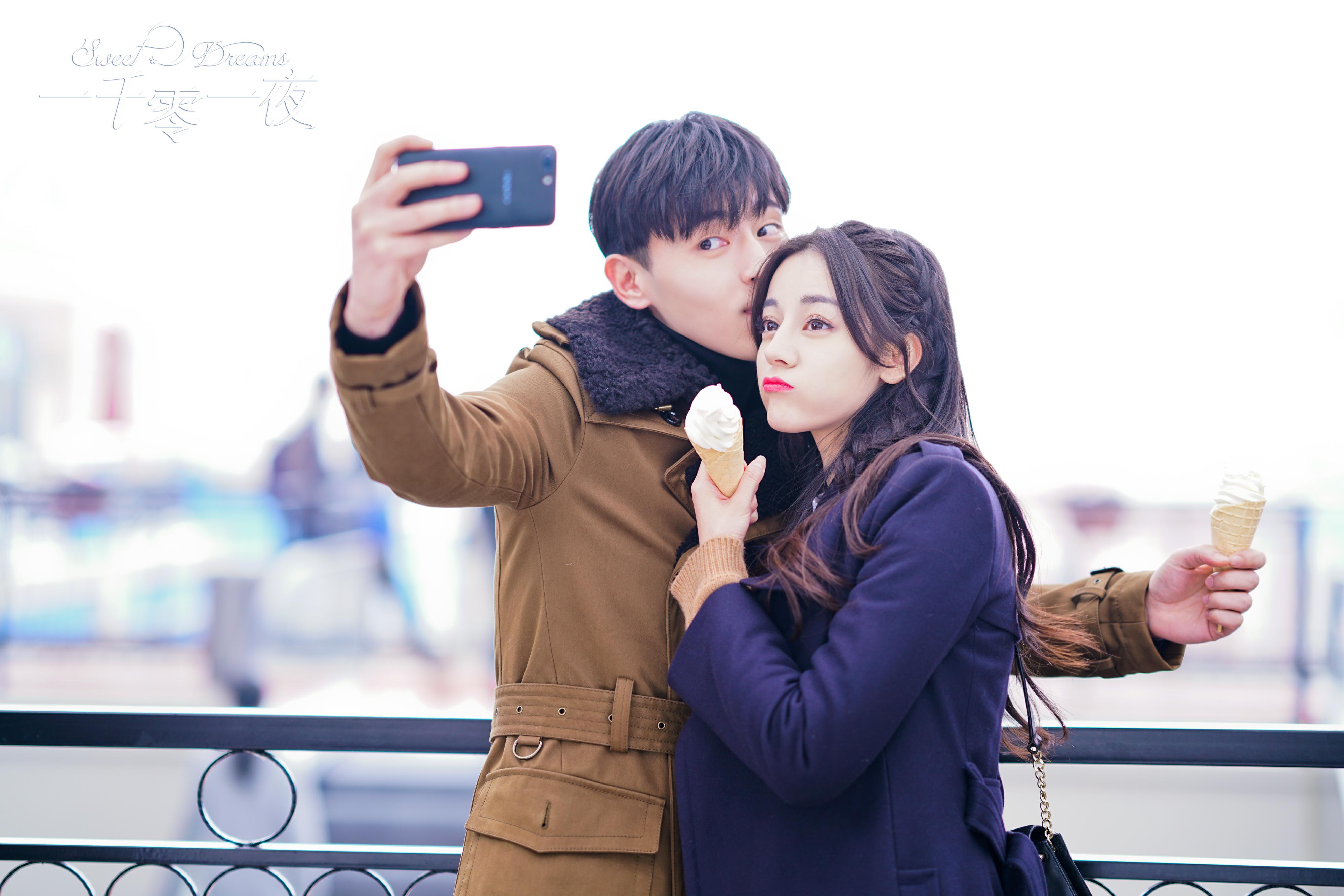 新剧将播,迪丽热巴再曝剧照,勇敢追爱邓伦,网友:配一脸!