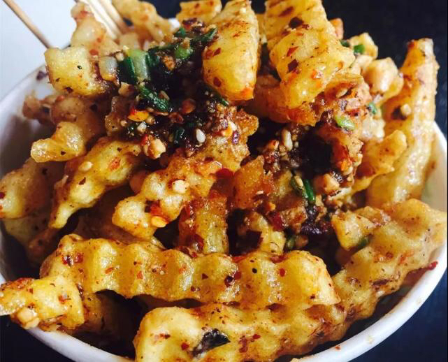 昆明大街小巷的炸洋芋让我念念不忘