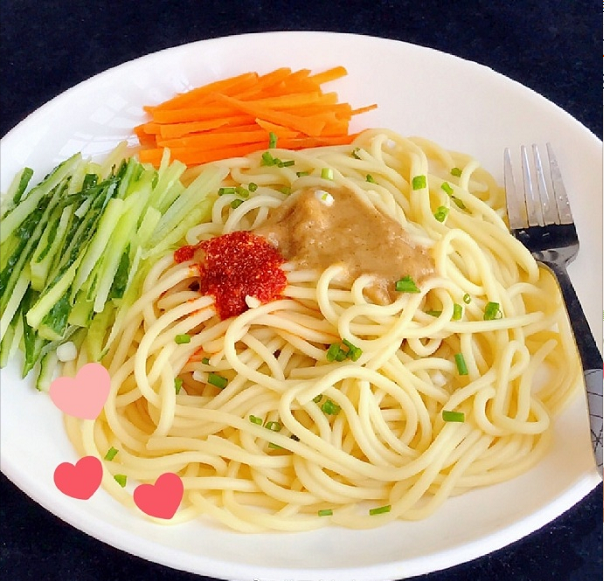 我的肥宅快乐食雪—雪碧麻酱面,夏天缺一不可的凉拌面!