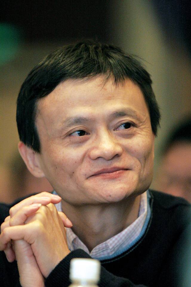 巴菲特和比尔盖茨问出这个问题为难马云,但他的回答却令人叫绝!