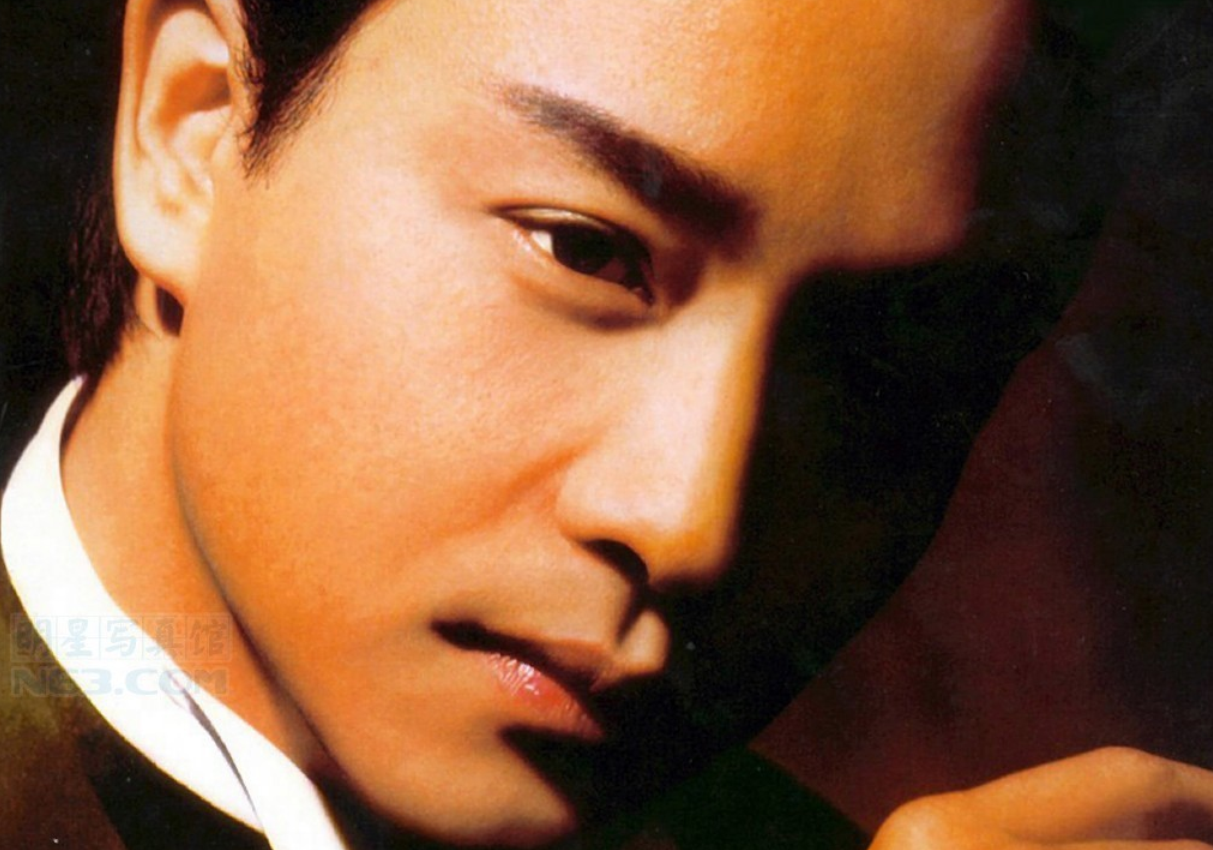 一部老片《夜半歌声》,韦青指责宋丹平,你谁都不爱你只爱你自己