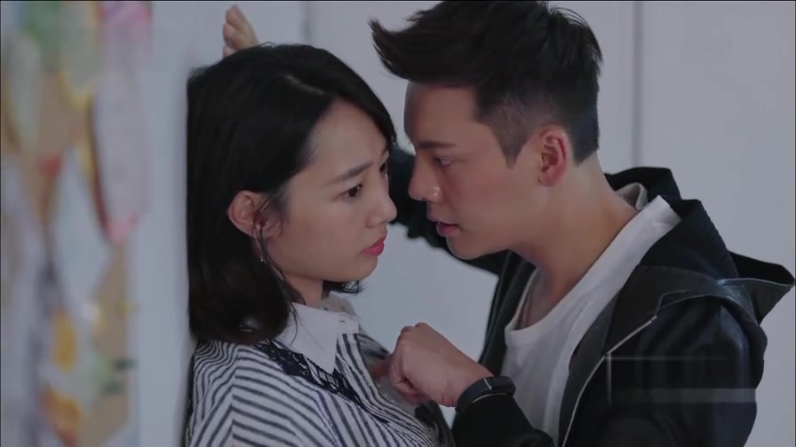 白百何与小鲜肉通宵唱k?白百何回应:断章取义